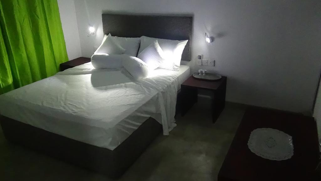 קנדי Aaranya Residence מראה חיצוני תמונה